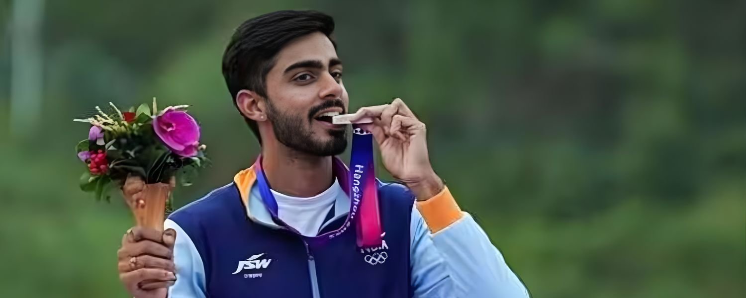 About Anant Jeet Naruka