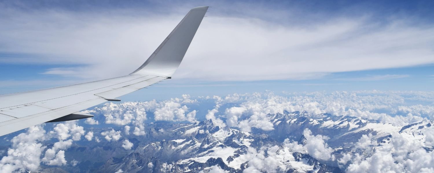 Choose Off-Peak Days, Flight Travel Hacks