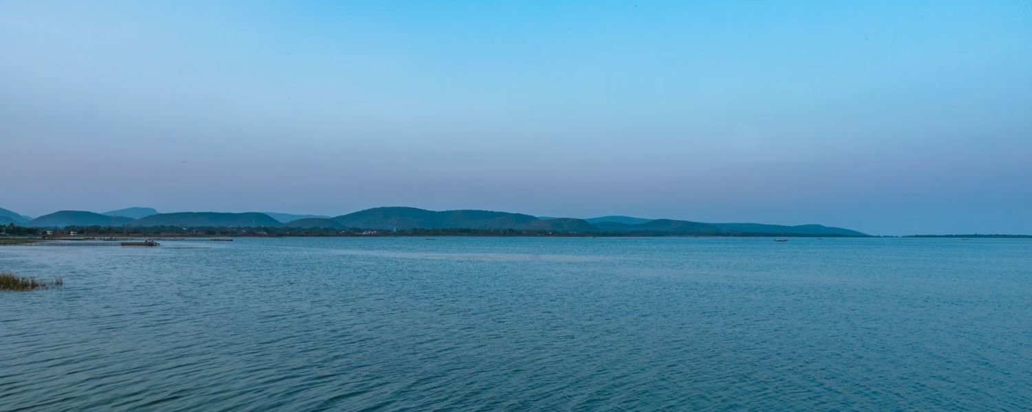 Chilika Lake photos,
chilika lake dolphins,
Chilika Lake Resort,
Chilika Lake is freshwater or saltwater,
Chilika Lake in which district, 
Chilika Lake is famous for,
Chilika Lake is situated in which river,
