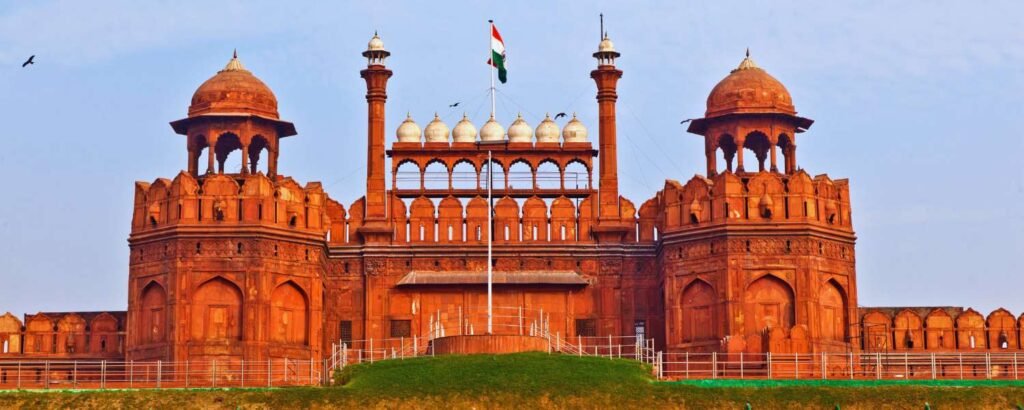 red fort india, wonders in delhi, places of india