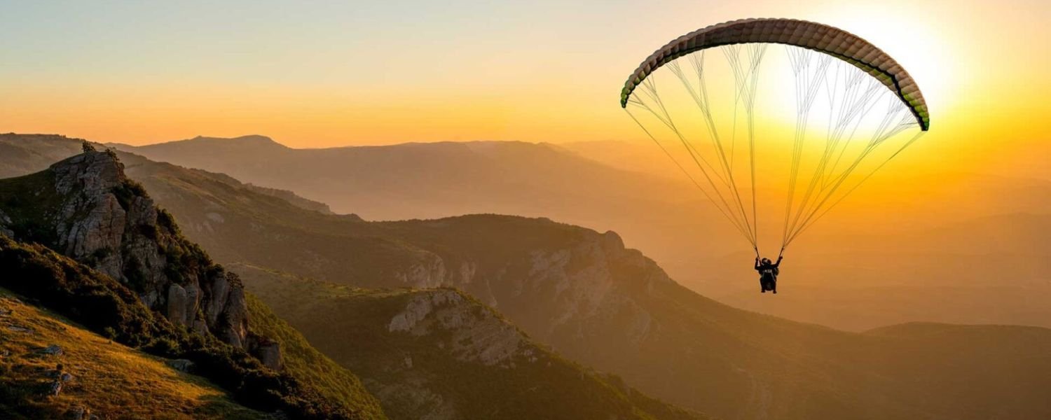 Why Choose Vagamon for Tandem Paragliding?