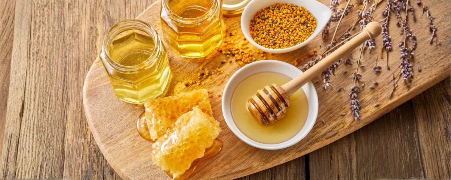 Honey Cream Face Pack For Sensitive Skin
