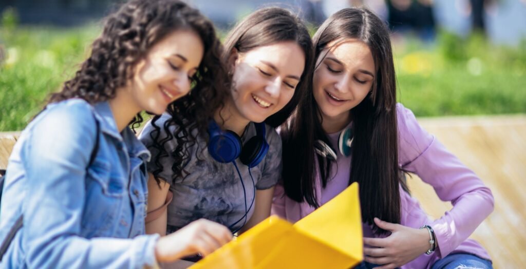 Top 10 Government Commerce colleges in Ahmedabad, Top 10 Commerce colleges in Ahmedabad, list Top 10 Commerce Colleges in Ahmedabad, Commerce colleges in Ahmedabad, Government Top commerce Colleges in Ahmedabad for BBA, List of Commerce Colleges in Ahmedabad, Gujarat University, Top 10 Government Commerce Colleges in Ahmedabad List