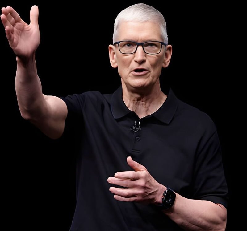 Tim Cook to Step Down as Apple CEO in 2026 Marking the End of a Transformational Era